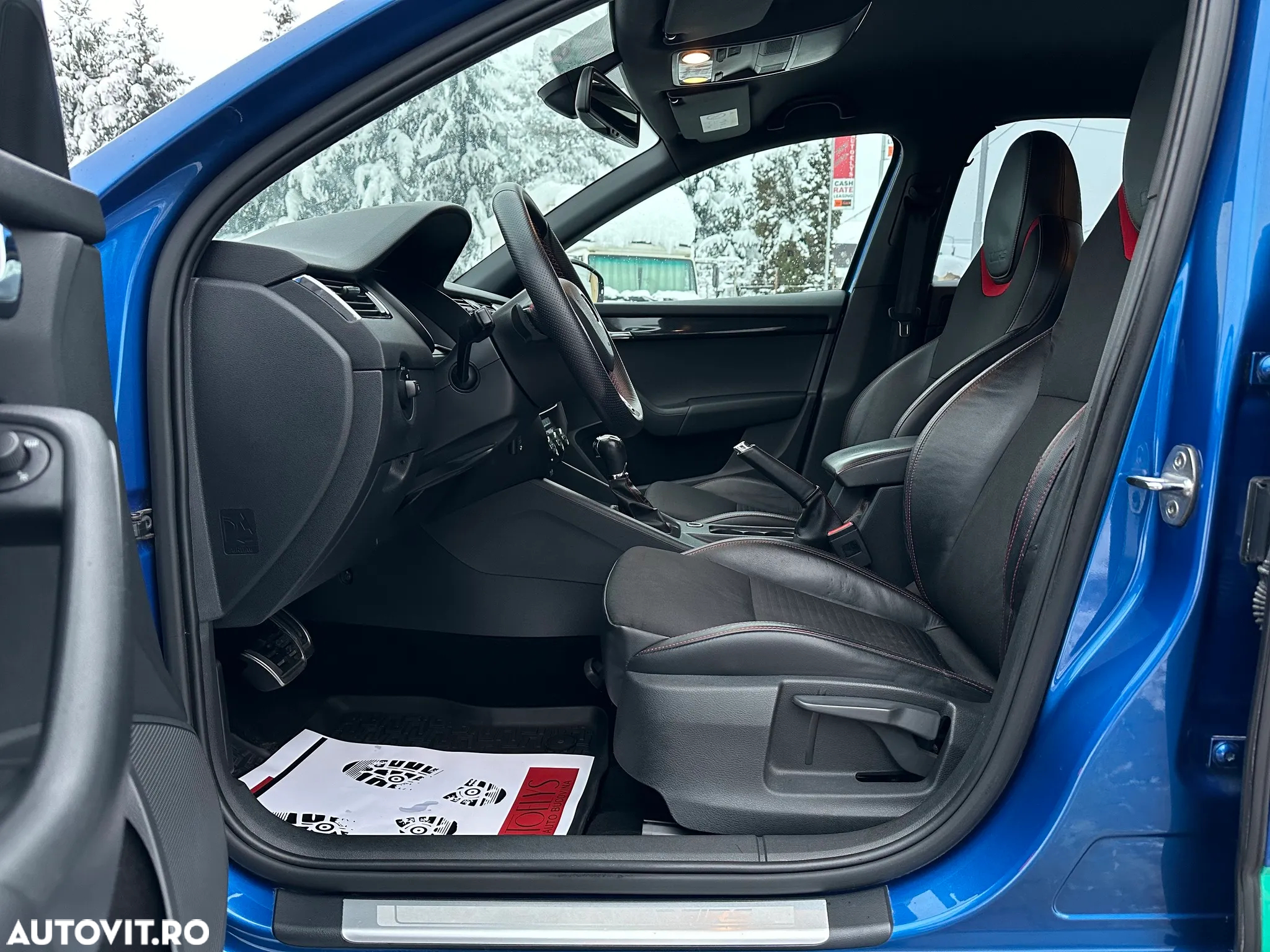 Skoda Octavia 2.0 TDI DSG RS - 13