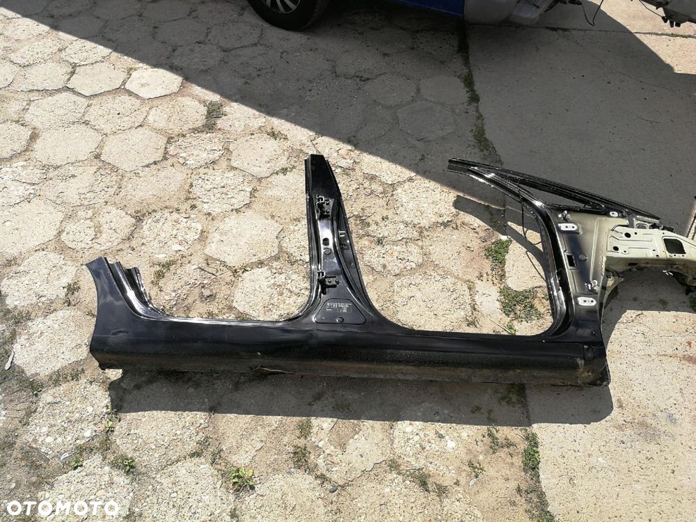 9H próg słupek środkowy prawy przód fartuch KIA CARENS IV 4 2013-2019 - 12