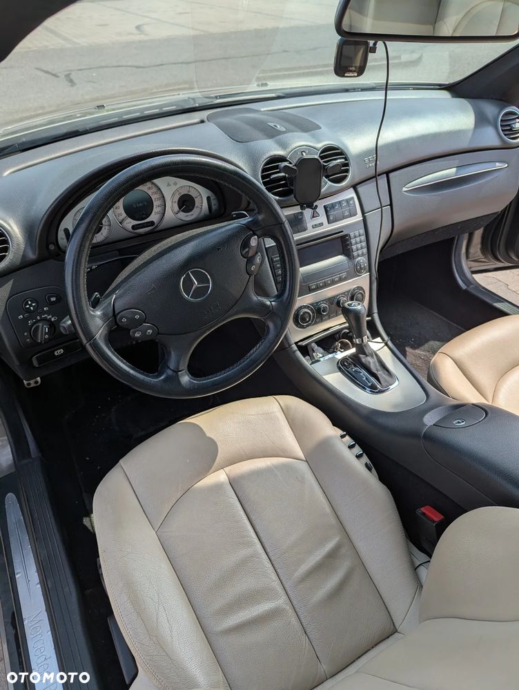 Mercedes-Benz CLK - 14