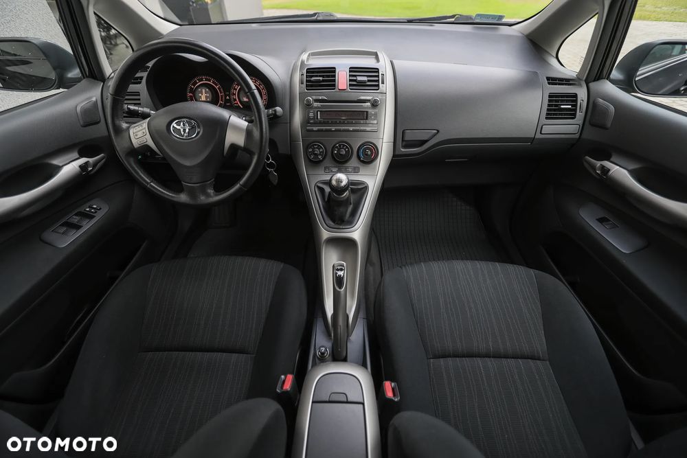 Toyota Auris 1.6 VVT-i Luna - 16