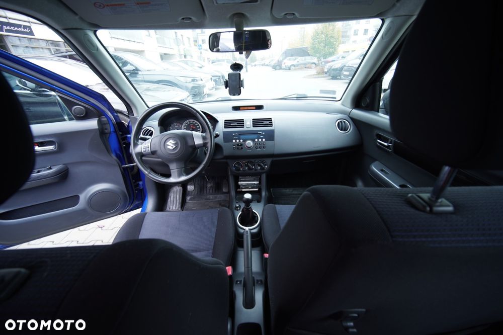 Suzuki Swift - 15