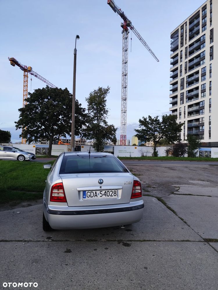 Skoda Octavia 2003 photo 4