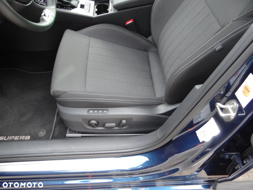 Skoda Superb 2.0 TDI Style DSG - 15