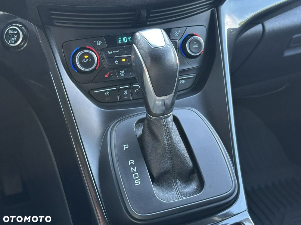 Ford Kuga - 33