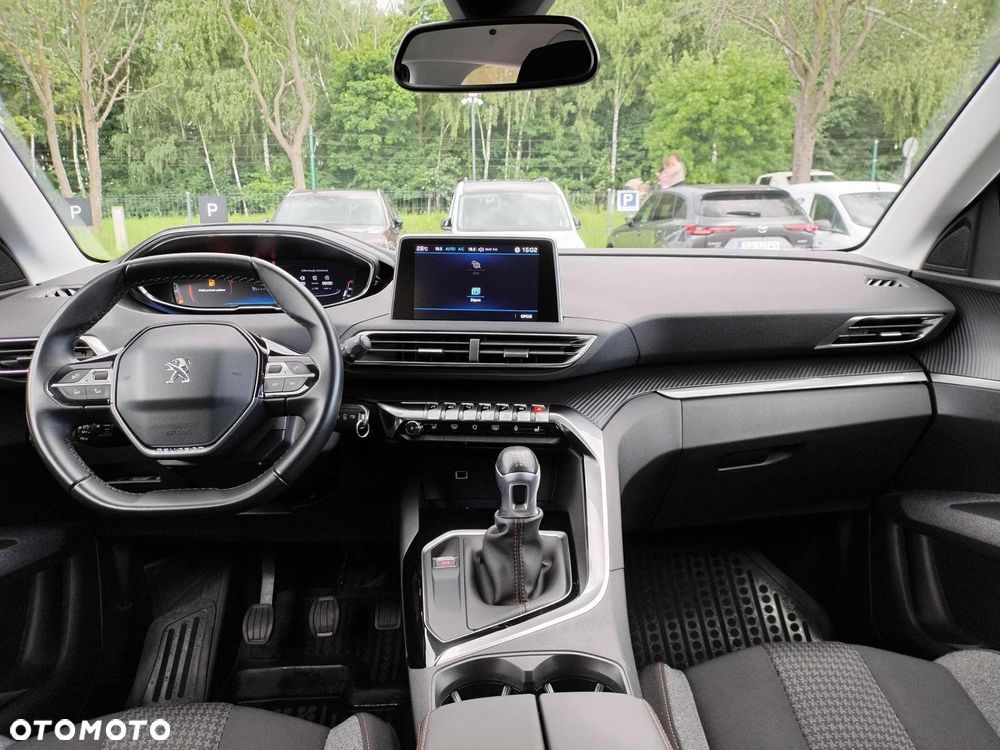 Peugeot 3008 1.2 PureTech Active S&S - 10