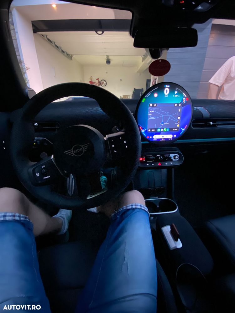 MINI John Cooper Works 2025 — imagine 5