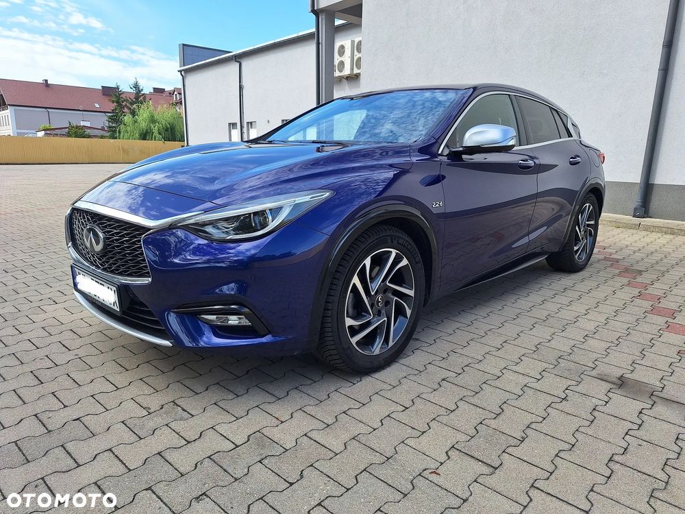 Infiniti Q30 2.2d DCT AWD Premium - 2