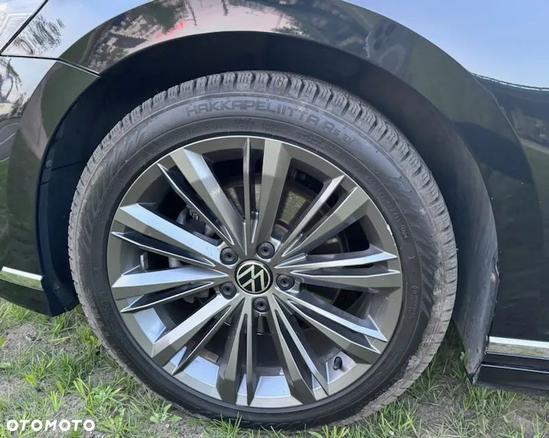 Volkswagen Passat 2.0 TDI SCR DSG 4Motion Elegance - 19