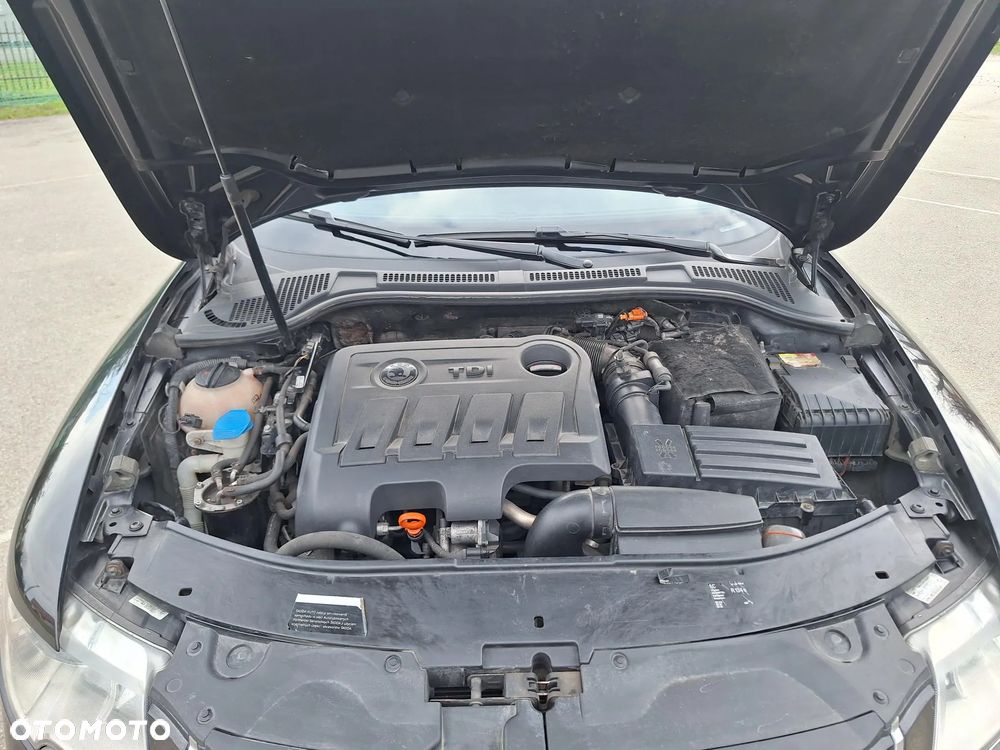 Skoda Superb 2.0 TDI Elegance - 14