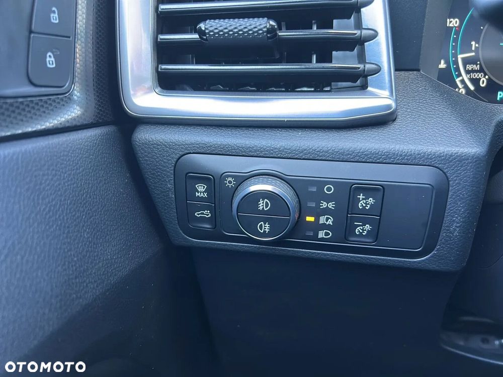 Volkswagen Amarok - 27