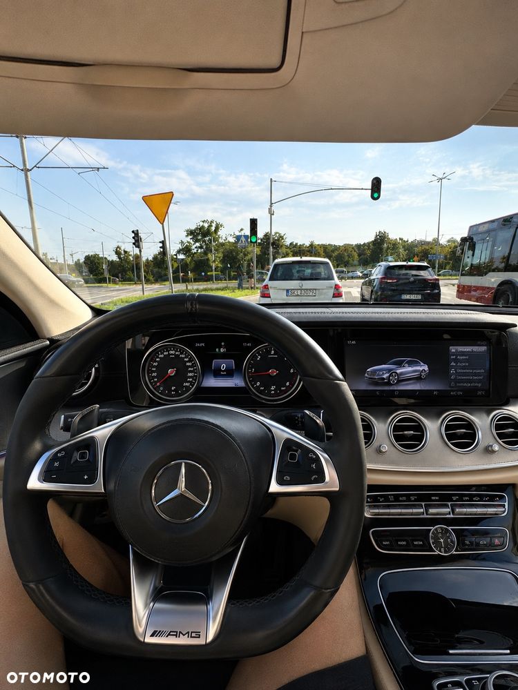 Mercedes-Benz Klasa E 220 d 4-Matic Business Edition 9G-TRONIC - 12