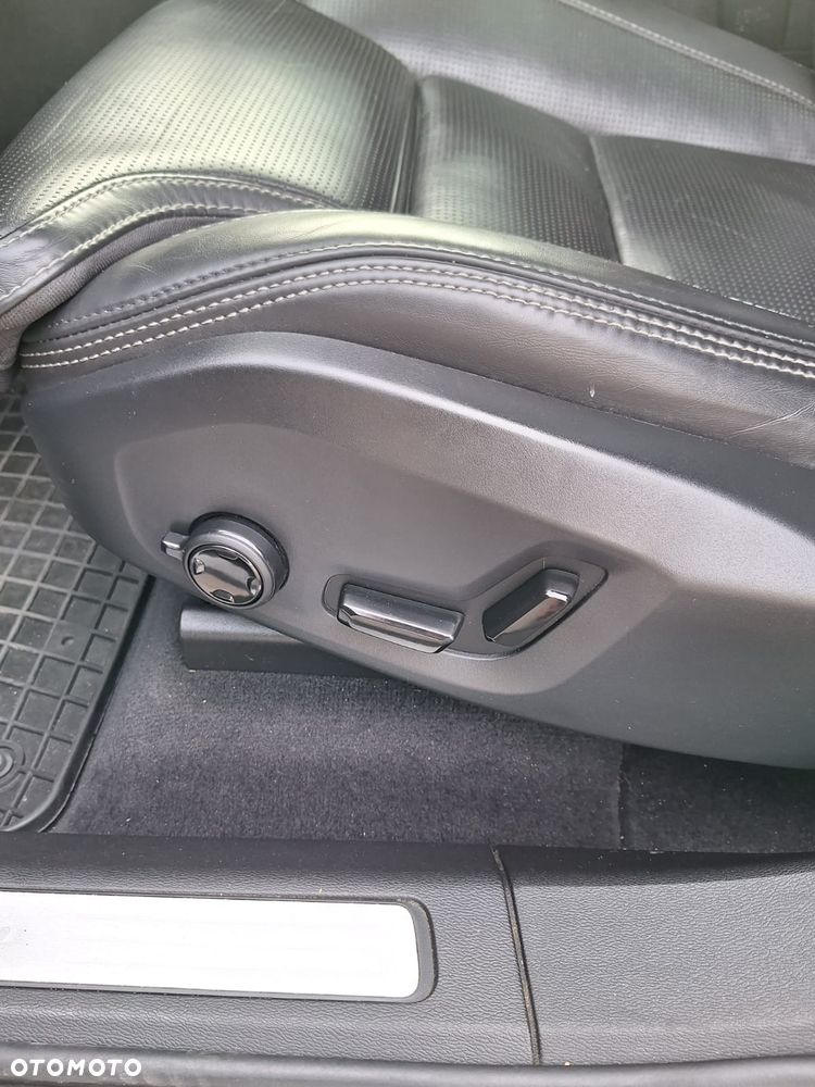 Volvo XC 60 B5 D AWD Geartronic RDesign - 17