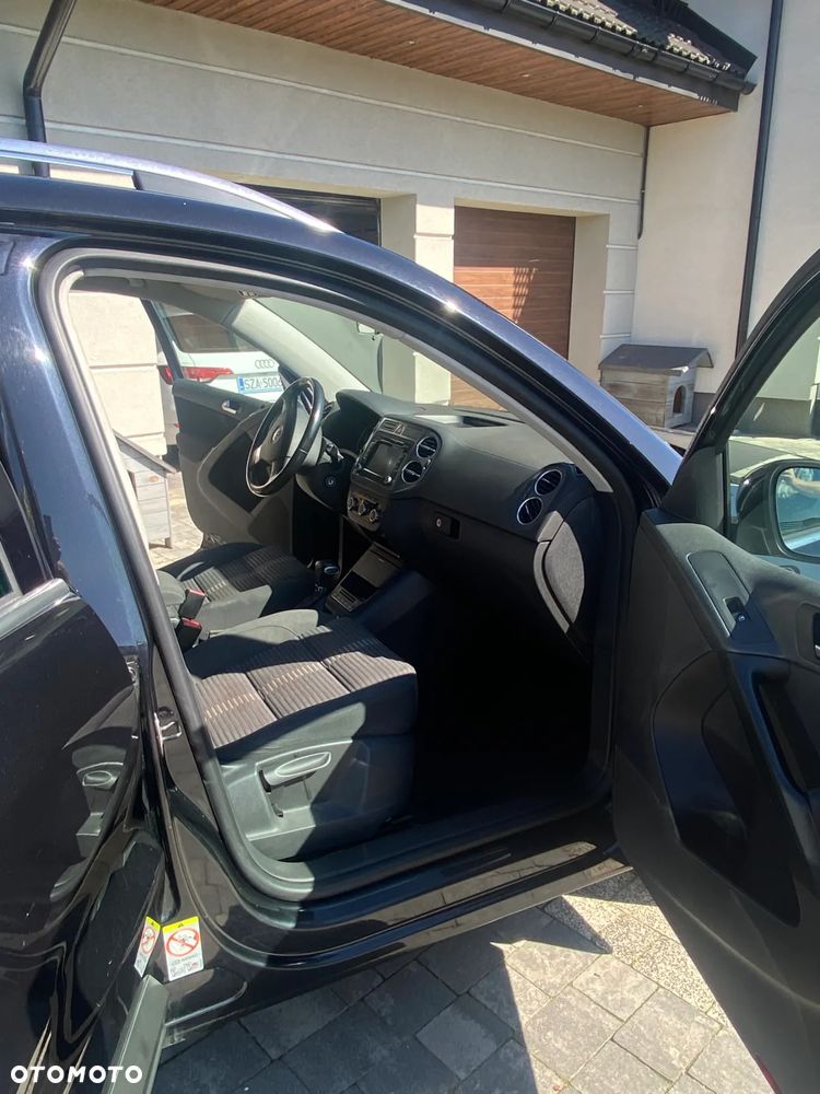 Volkswagen Tiguan - 12