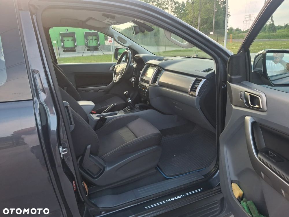 Ford Ranger 2.2 TDCi 4x4 DC XLT - 26