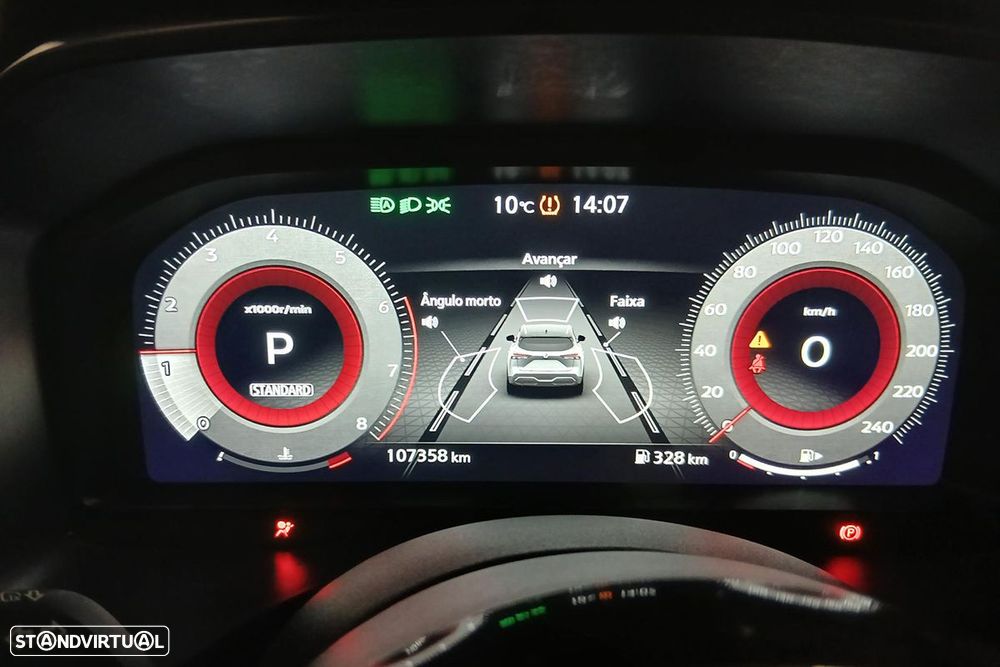 Nissan Qashqai 1.3 DIG-T N-Connecta Xtronic - 9