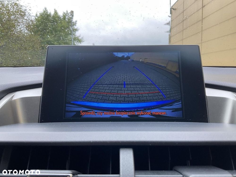 Lexus NX 300h Comfort AWD - 23