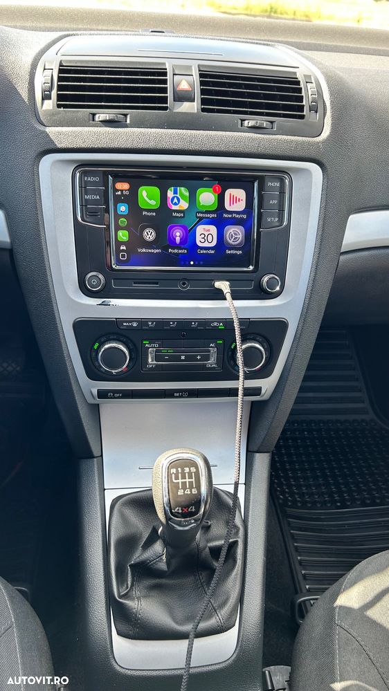 Skoda Octavia Combi 2.0 TDI DPF Ambient 4x4 - 9