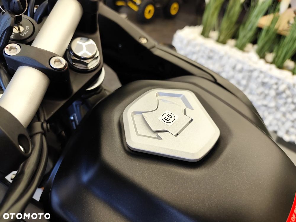 VOGE 300GY RALLY - 20