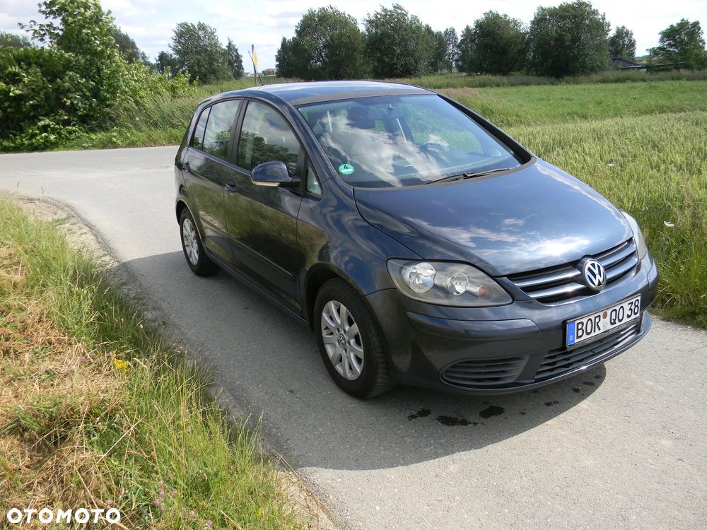 Volkswagen Golf Plus 2.0 FSI Comfortline - 1