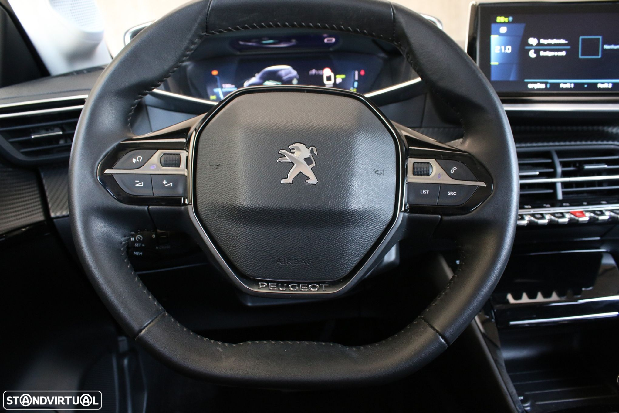 Peugeot e-208 Allure - 24