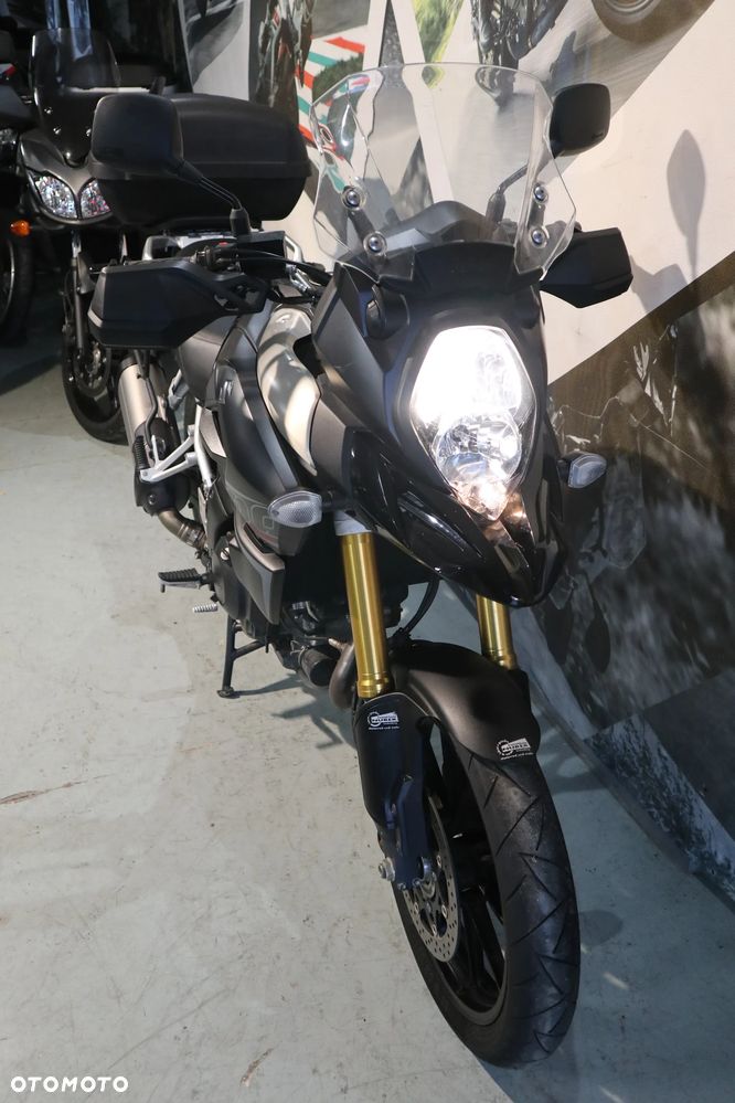 Suzuki V-STROM - 16