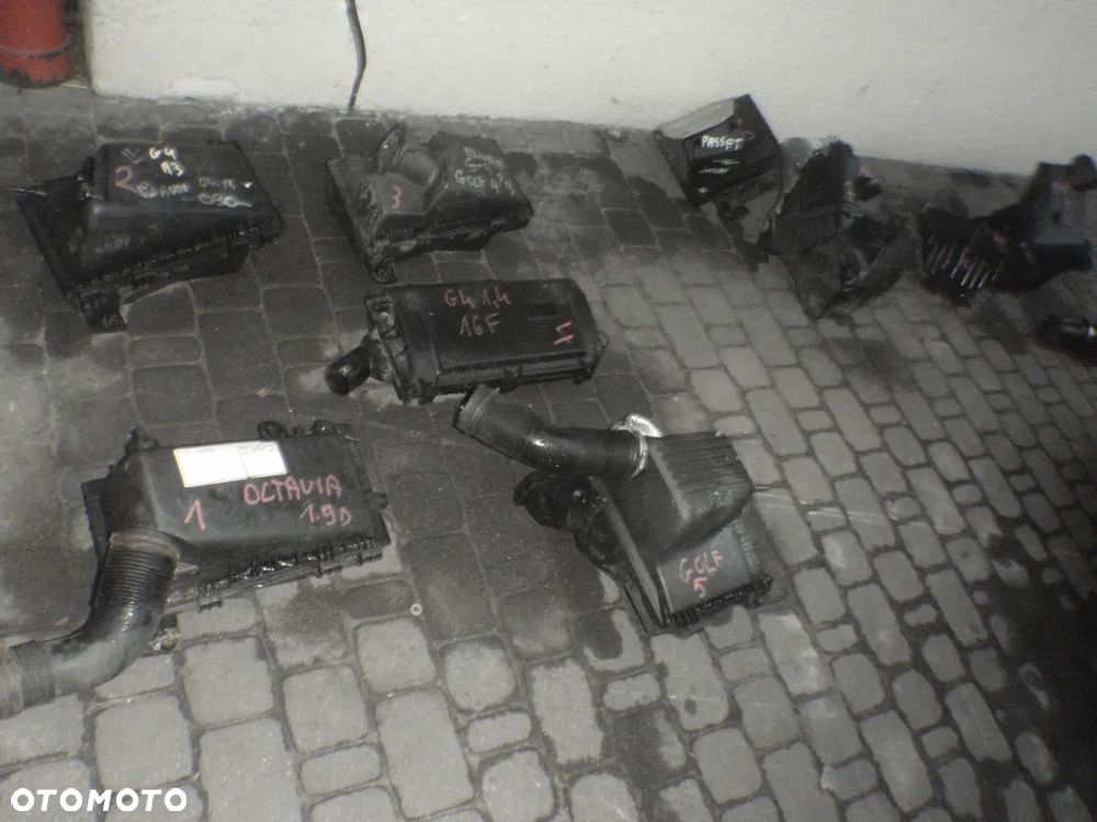 obudowa odma rura filtra powietrza b5 golf IV  audi a3 tt a4 a6 - 1