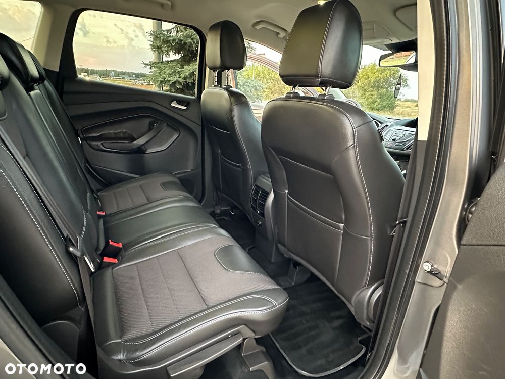 Ford Kuga 2.0 TDCi FWD Titanium - 26