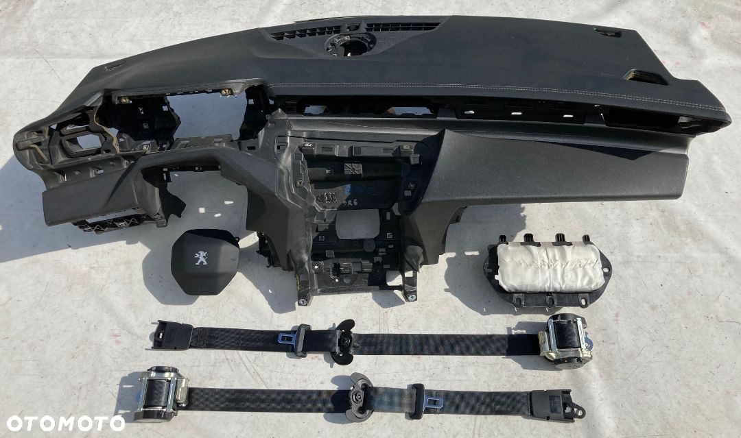 PEUGEOT 308 T10 SKÓRA DESKA KONSOLA KOKPIT PULPIT PÓŁKA PARAPET PODUSZKI PODUSZKA POWIETRZNA KIEROWCY PASAŻERA KURTYNA KURTYNY AIR BAG FOTELA W FOTEL SRS AIRBAG PASY PAS regeneracja - 3