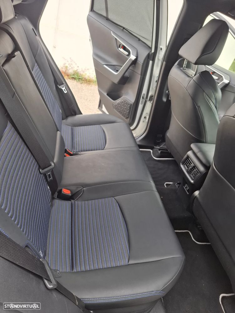 Toyota RAV4 2.5 HDF Square Collection - 11