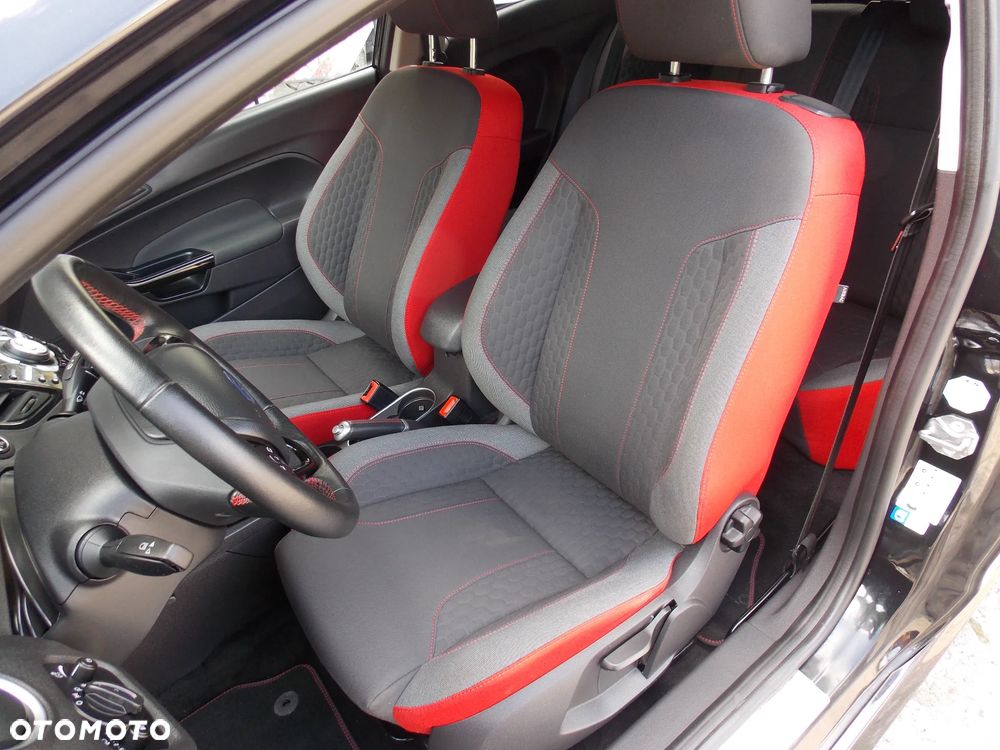 Ford Fiesta 1.0 EcoBoost STart-Stop ST-LINE - 23