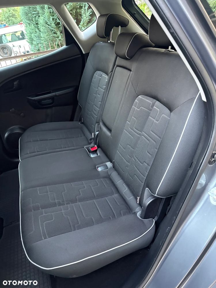 Kia Venga 1.6 M - 21