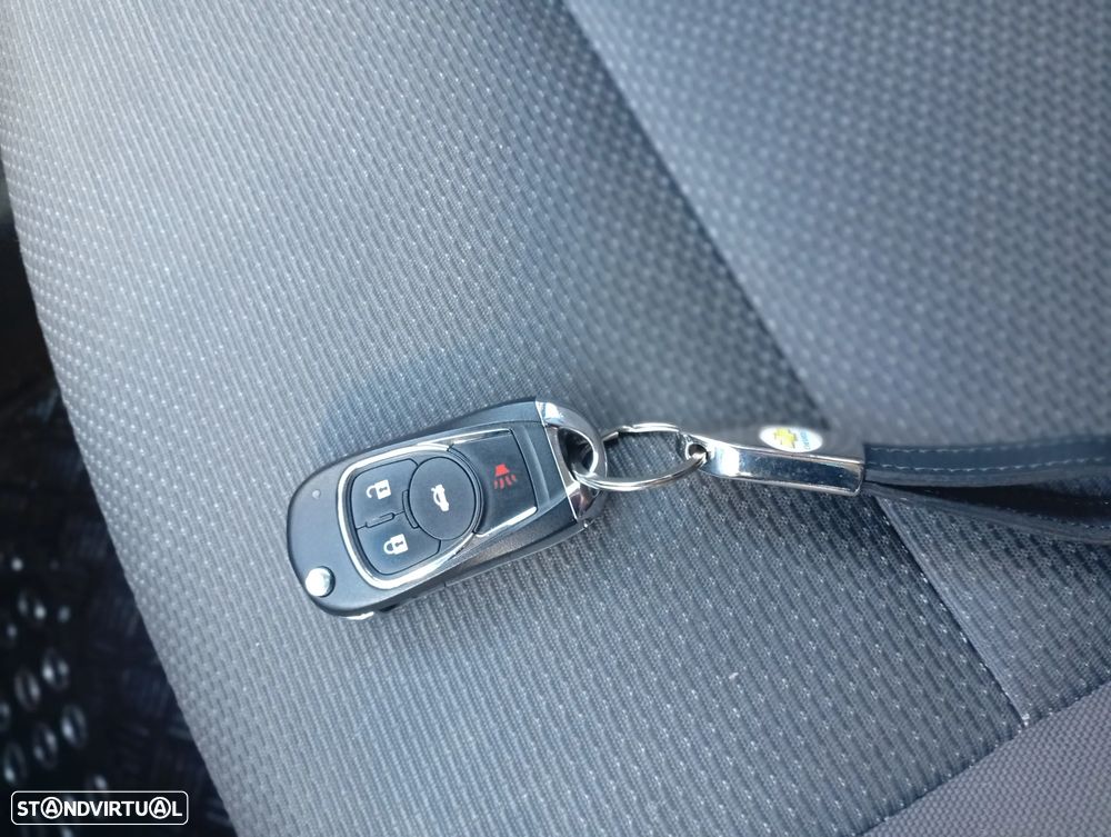 Chevrolet Aveo 1.2 LS - 1