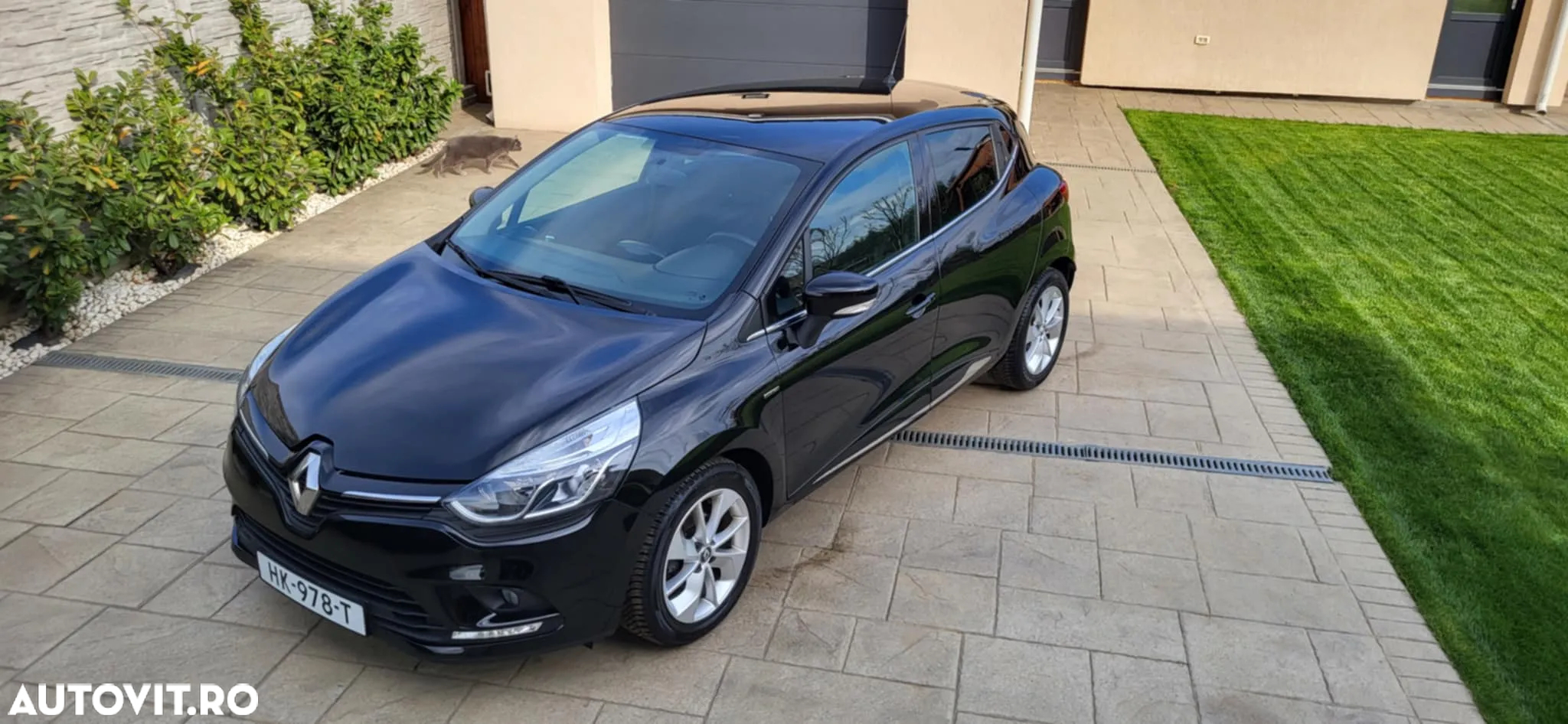 Renault Clio - 14