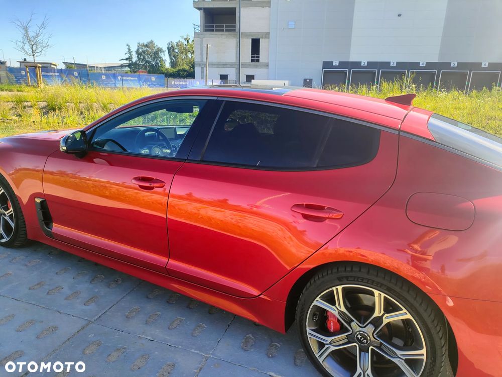 Kia Stinger - 16
