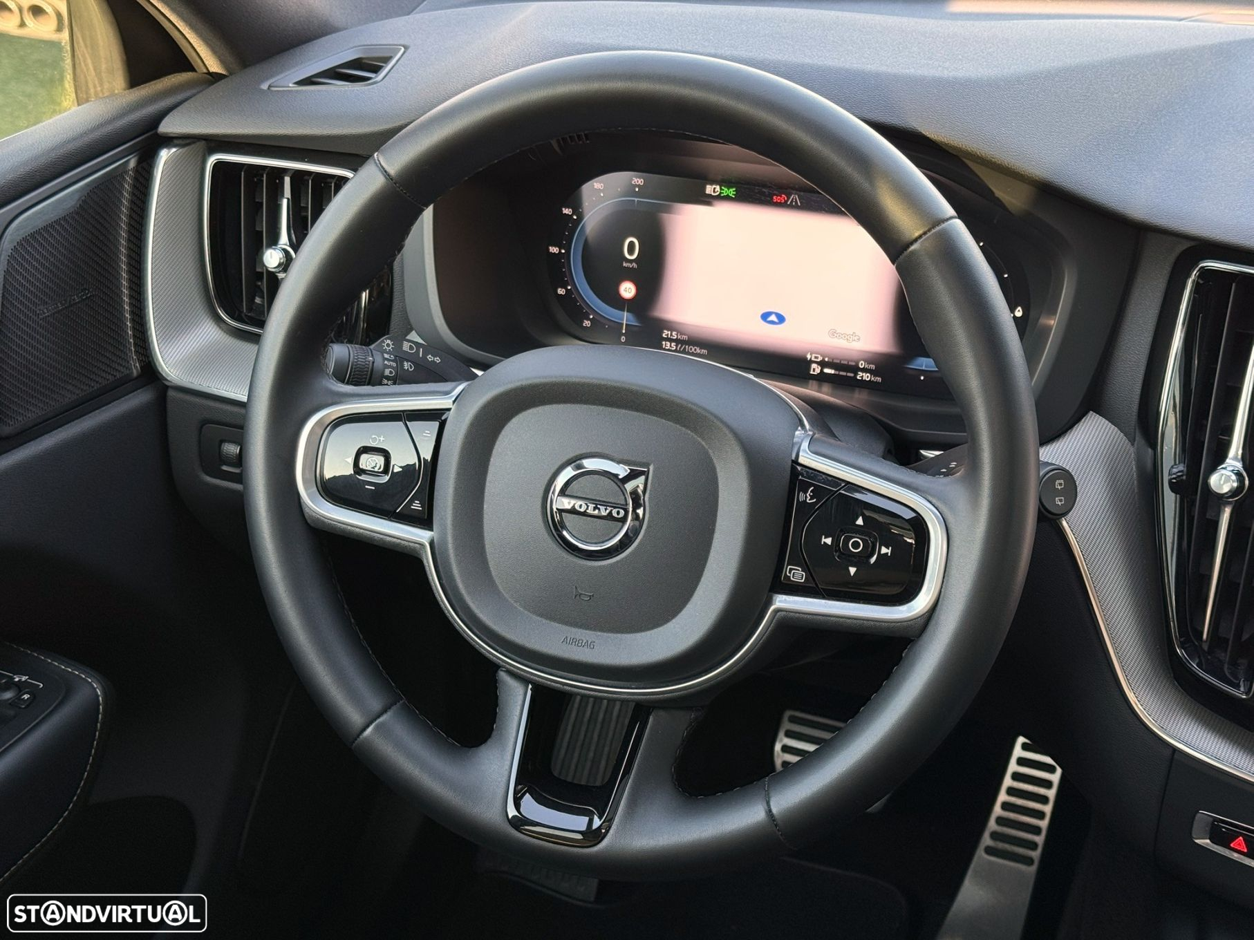 Volvo XC 60 2.0 T6 PHEV R-Design AWD - 30