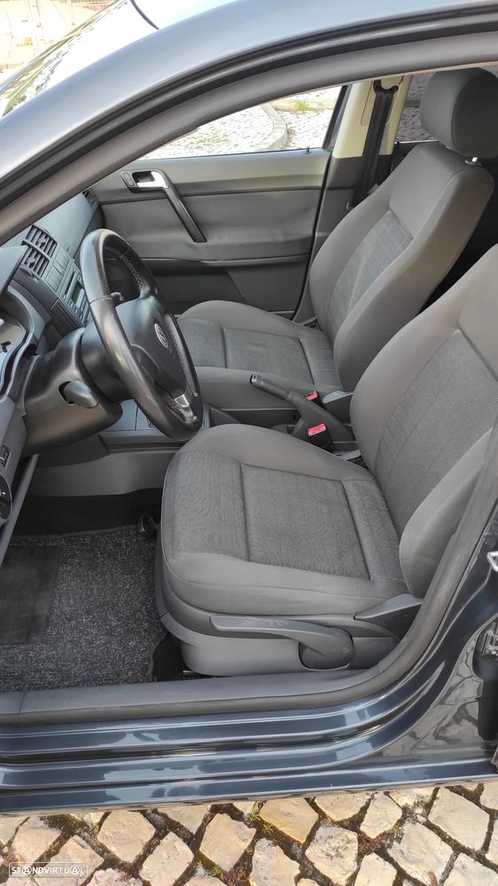 VW Polo 1.2 Live+ - 9