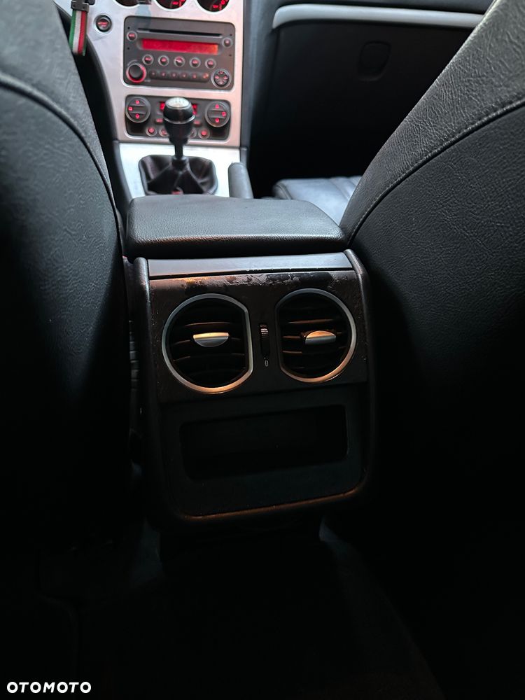 Alfa Romeo 159 Sportwagon - 15