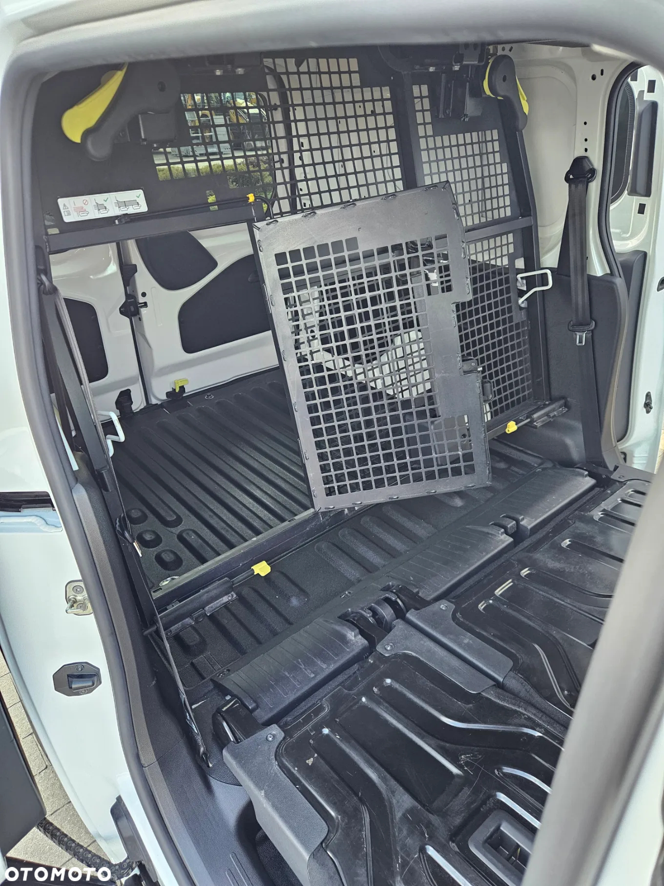 Toyota Proace City 1.5 D-4D Long 2,3t Active (bryg.) - 29