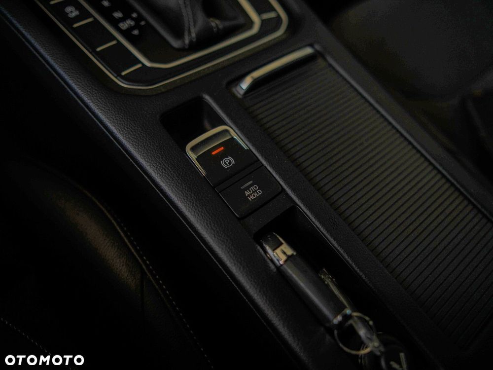 Volkswagen Arteon 2.0 TDI R-Line DSG - 31