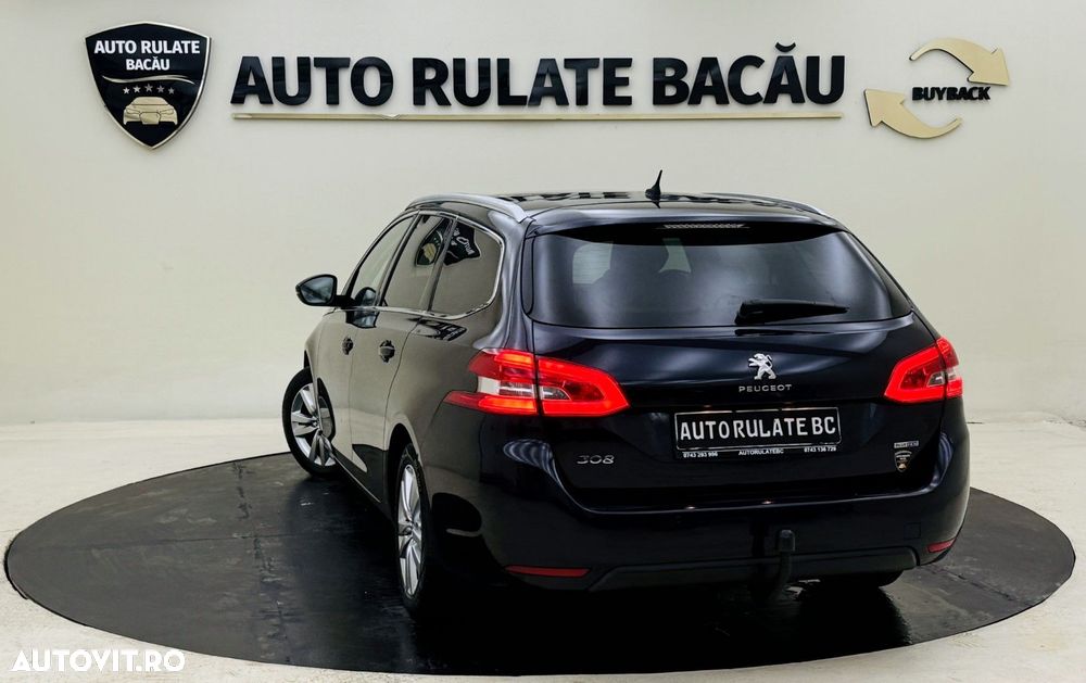Peugeot 308 - 7