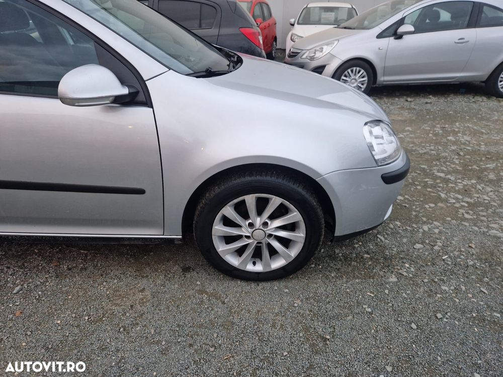 Volkswagen Golf - 11