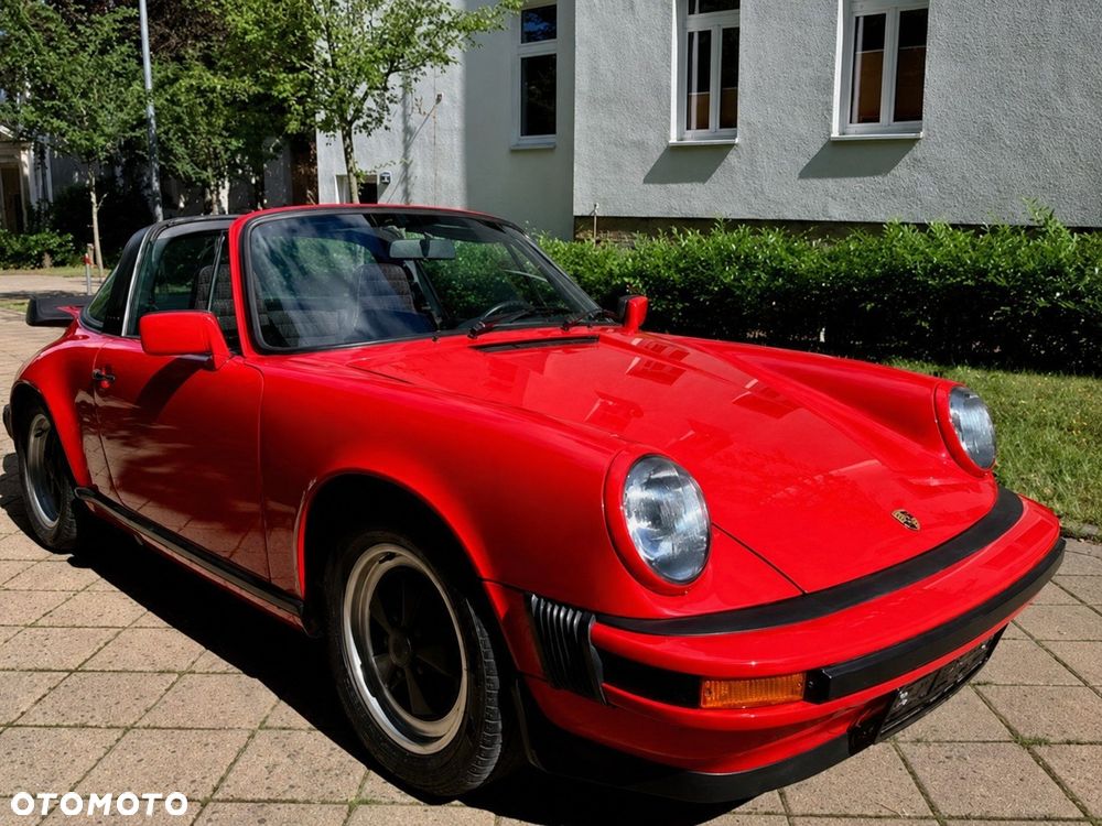 Porsche 911 - 8