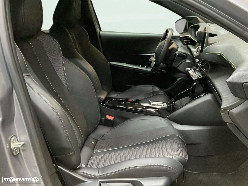 Peugeot e-208 50 kWh GT - 17
