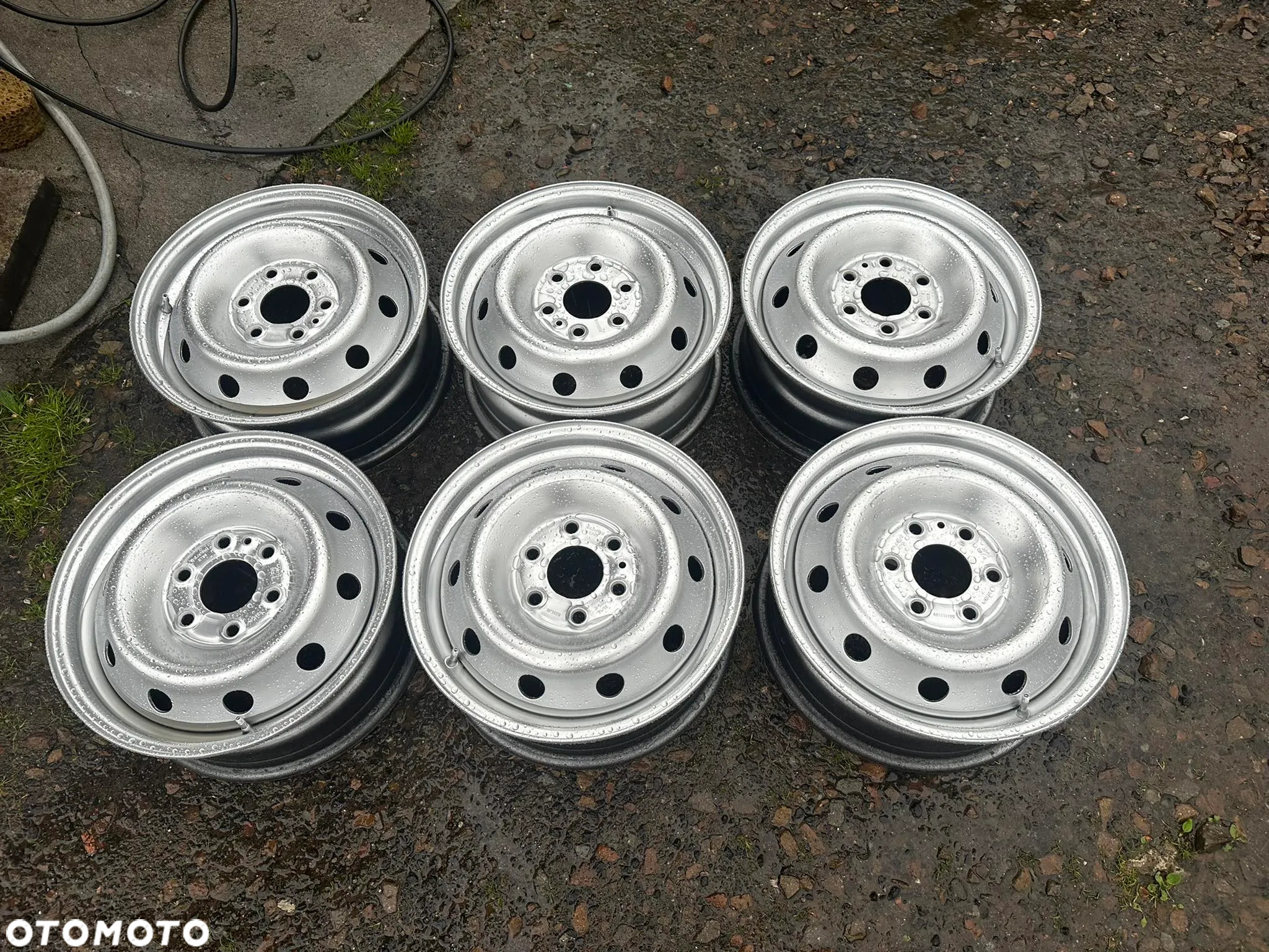 225/65/16C 235/65/16C Koła zapasowe Rezerwowe Felgi 16 IVECO 6x125 - 31