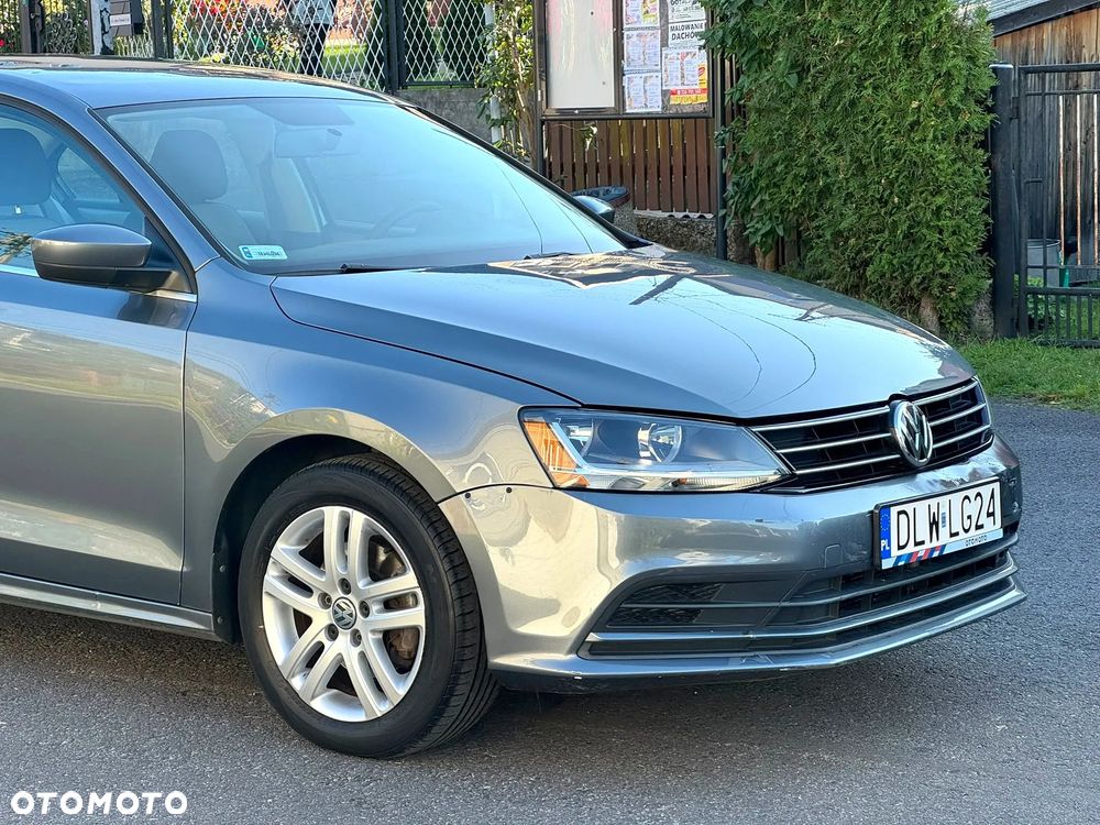 Volkswagen Jetta - 23