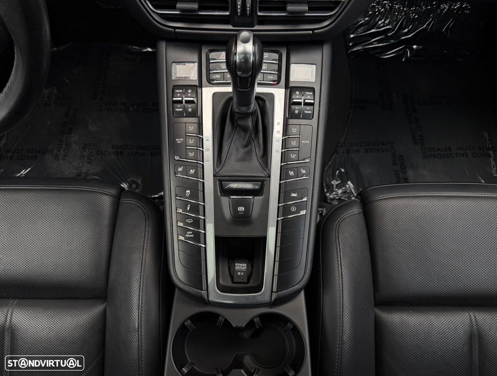 Porsche Macan - 16