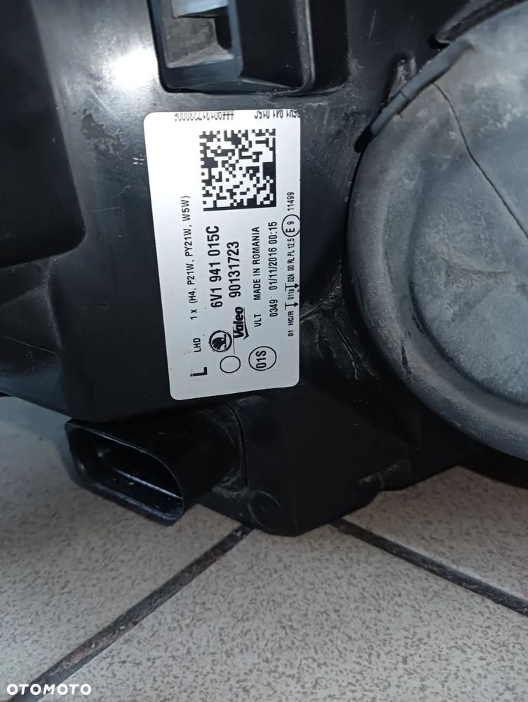 SKODA Fabia III 3 REFLEKTOR lewy EUROPA - 2