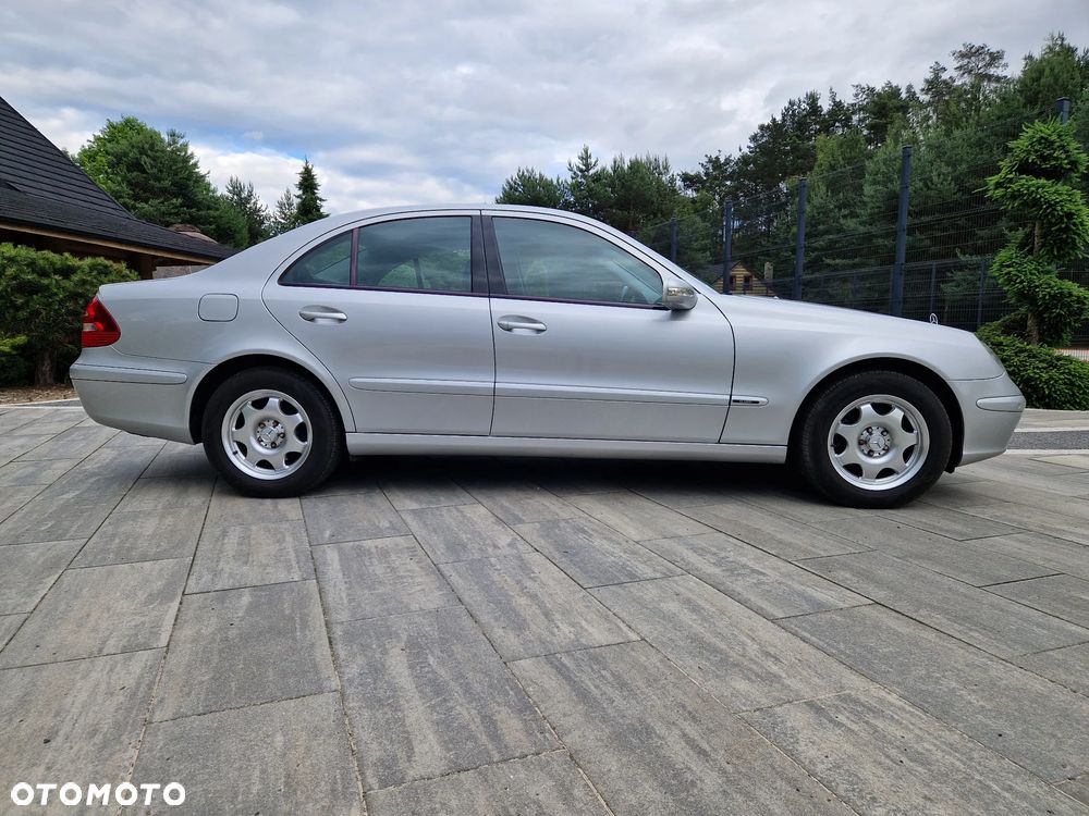 Mercedes-Benz Klasa E - 38
