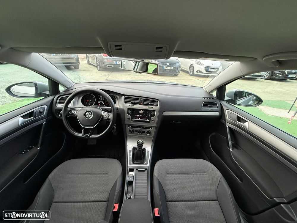 VW Golf 1.6 TDi BlueMotion Trendline - 26