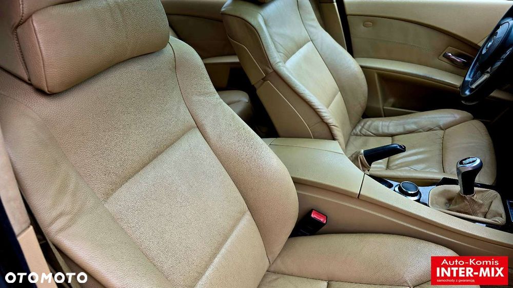BMW Seria 5 523i - 39